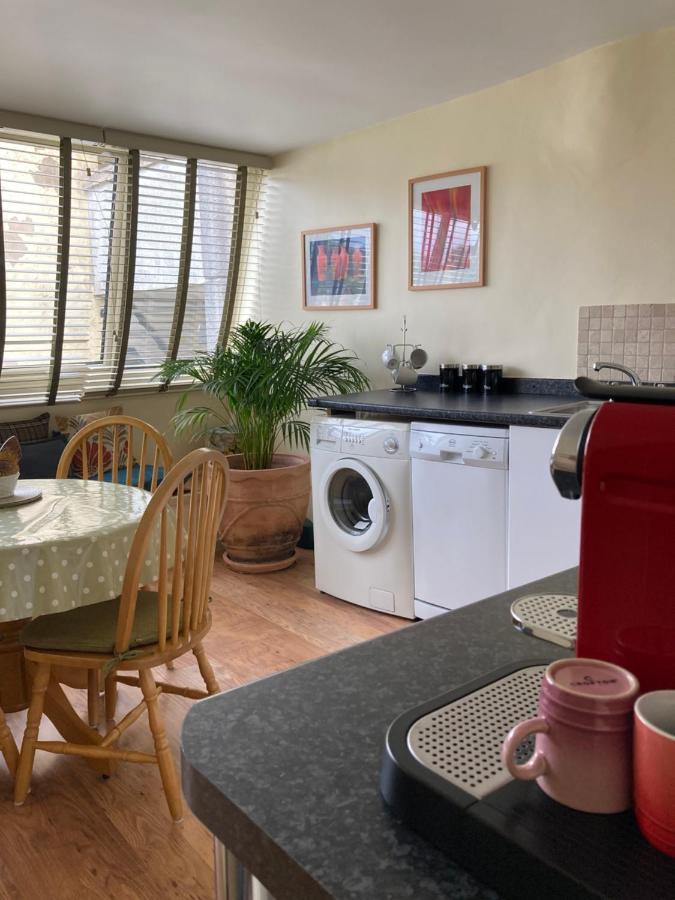 Courtyard Apartment Шептън Малет Екстериор снимка