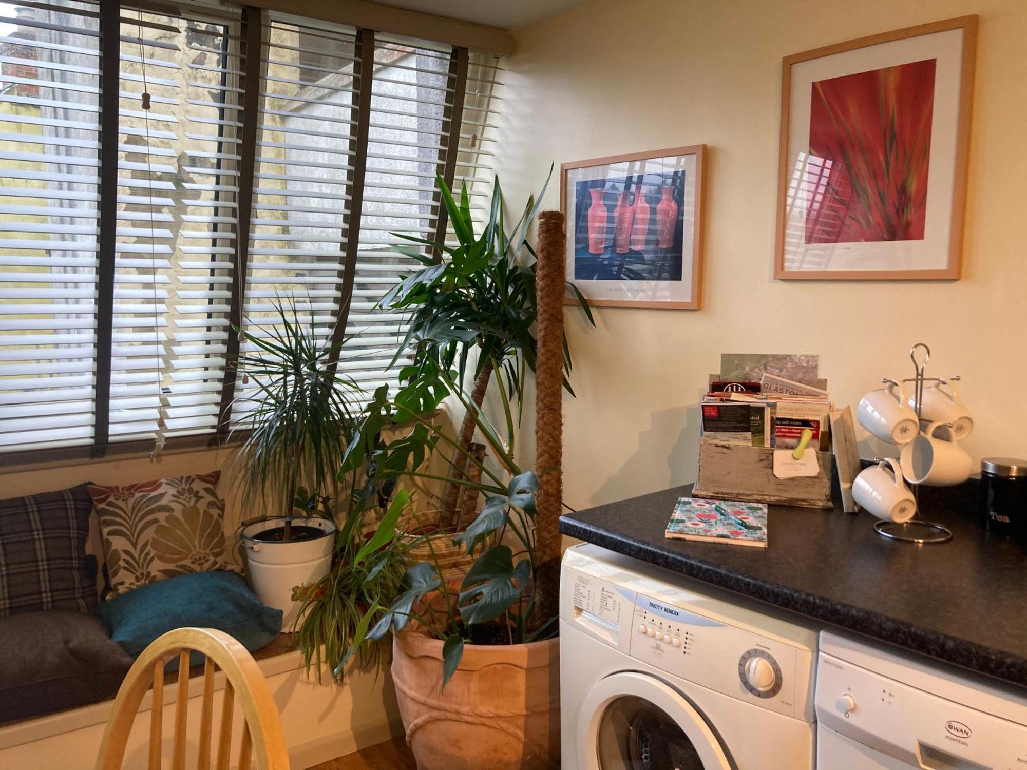 Courtyard Apartment Шептън Малет Екстериор снимка